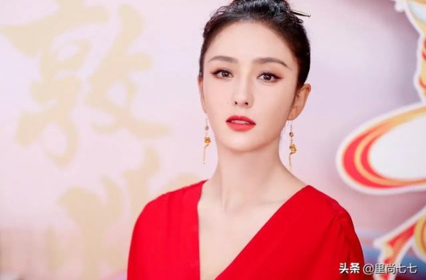 佟丽娅，美是美！就是有点不足！