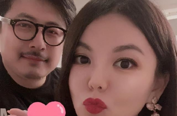 王岳伦退出李湘关联公司：李湘秒回应，网友：赚钱最实在