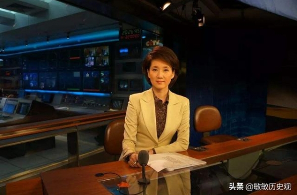 央视一姐李修平26年零错误，二婚后选择丁克，现57岁风采依然