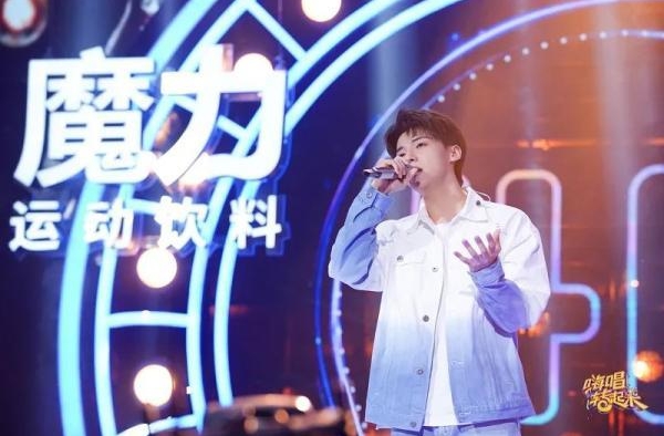 《嗨唱转起来2》惊喜开箱！《种太阳》原唱带来“教科书式”演出