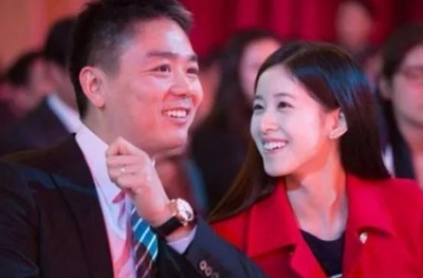 刘强东和奶茶妹妹合开公司？资料见端倪：奶茶妹妹仅占一成股份