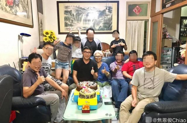 焦恩俊家中内景曝光，杂乱简陋很寒酸，与妻子冷战两年至今不离婚