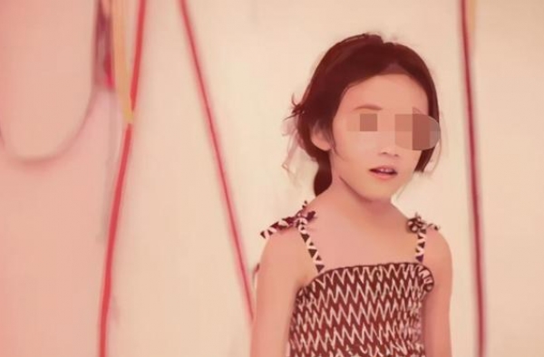 网曝杨幂6岁女儿近照，完美继承父母基因？都是假的