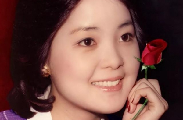 邓枢：毕业于黄埔军校，退役后开粮油店，因女儿邓丽君被人熟知