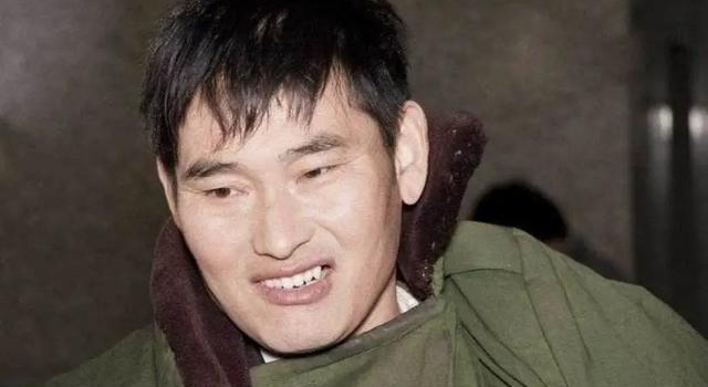 大衣哥儿媳直播带货翻车证明，网红新贵并非有血统就行