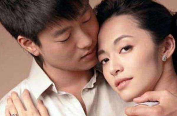 姚晨和凌潇肃曾＂互帮互助＂，之后各有新欢，俩人的故事不简单