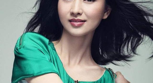 甄嬛传中沈眉庄扮演者，新剧中演四皇子的母亲，真实年纪相差8岁