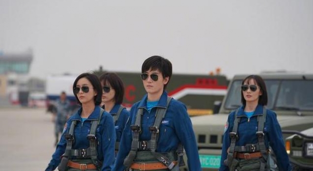佟丽娅新剧首播被指侮辱智商，剧情狗血演技差，古装扮相被嘲老气
