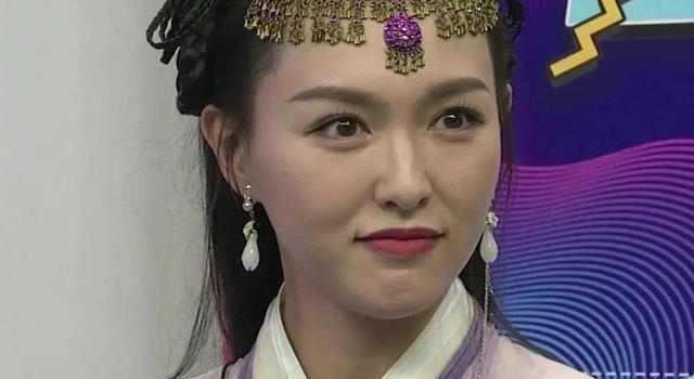 唐嫣的脸还能撑多久？