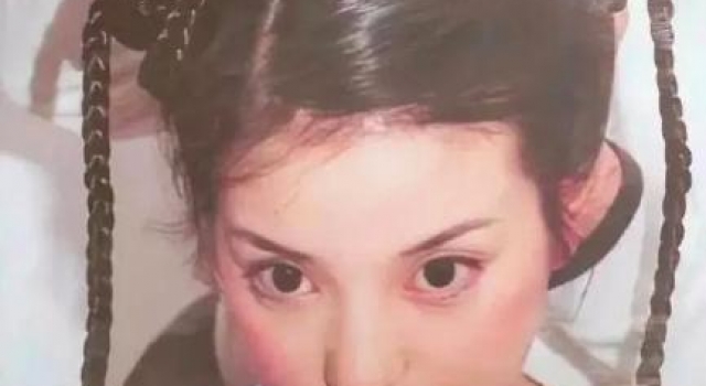 赵薇齐溪谈容貌焦虑，自曝曾被劝整容，原来女神也有不自信的时候