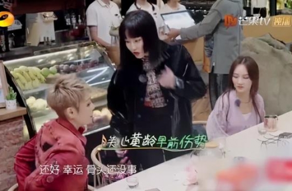 宁静自曝不加黄龄微信：聪明人的朋友圈，都在做减法