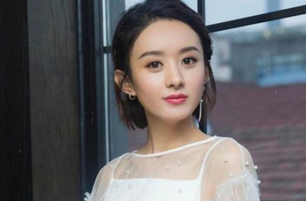 当明星躲不过网络舆论时，学学赵丽颖吧，变强大才能走得更远