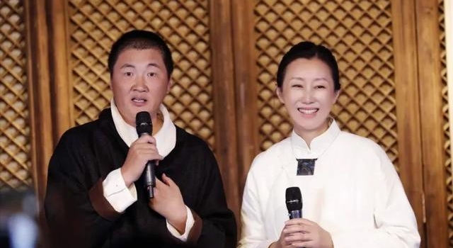 他是潘蔚前夫，前妻三婚两离与孙楠爱得甜蜜，他平凡一生无人知