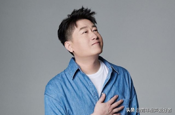 德云社张鹤伦太敢穿了！这身打扮在郭德纲徒弟里，没几个人能驾驭