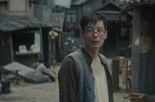 《隐秘而伟大》杨会计成剧情催化剂，人物虽小，却有四大作用