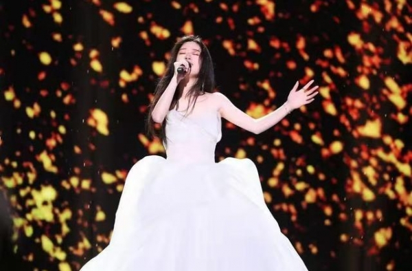 单依纯夺冠后，《中国好声音》为什么有底气喊出“十年之约”？