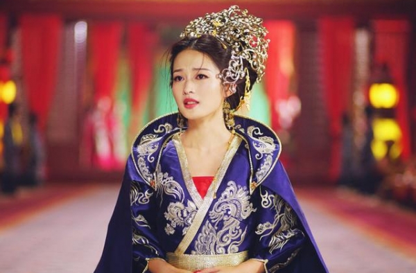 《狼殿下》：李沁饰演的角色实在太惨了，每一次新婚都是“悲剧”