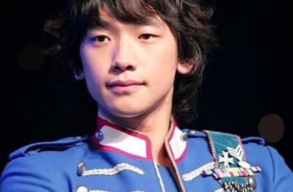 成于宋慧乔毁于金泰希，曾经红遍亚洲的rain，如今再难翻身