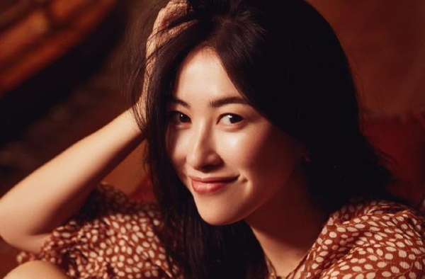 媚骨天成、风情万种，说的大概就是朱珠这样的女明星吧