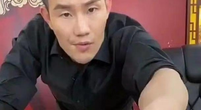 小兵张嘎直播带货再度翻车，不听潘长江劝阻，自毁前程