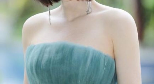 柳岩：屡次被渣男甩，40岁疯狂相亲，寻找真爱有错吗？