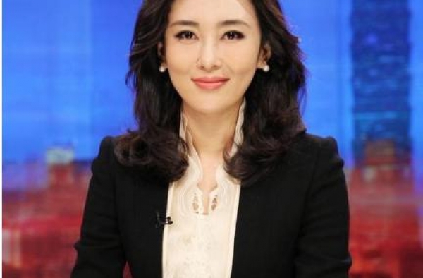 央视美女主持房月婷，离婚后上非诚勿扰，上台50分钟被富商抱走