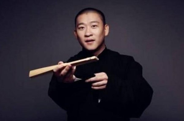 曹云金离开德云社后，座驾“鸟枪换炮”，更有底气了