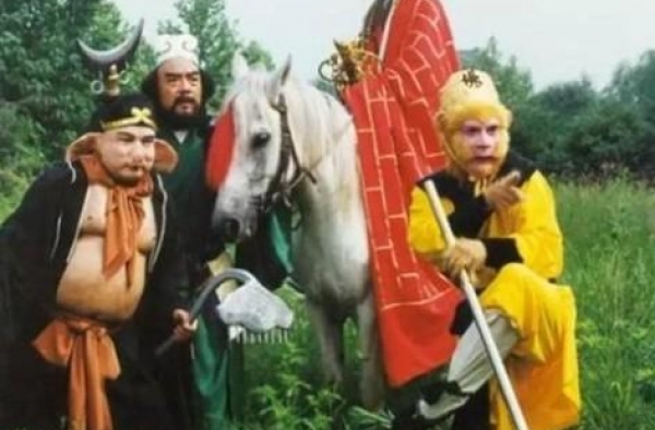 77岁“白骨精”杨春霞，一生不谈西游记，至死不原谅导演杨洁