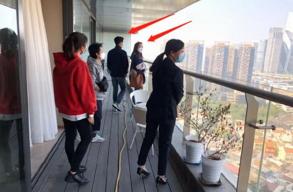 张智霖袁咏仪深圳看房，相中上亿豪宅，结婚16年时才买第一套房