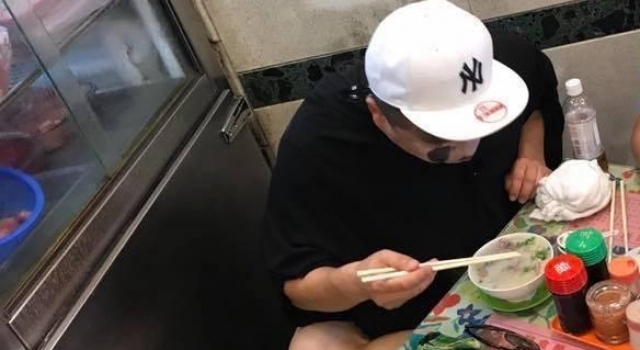 对进组第一天的人，他都不放过？