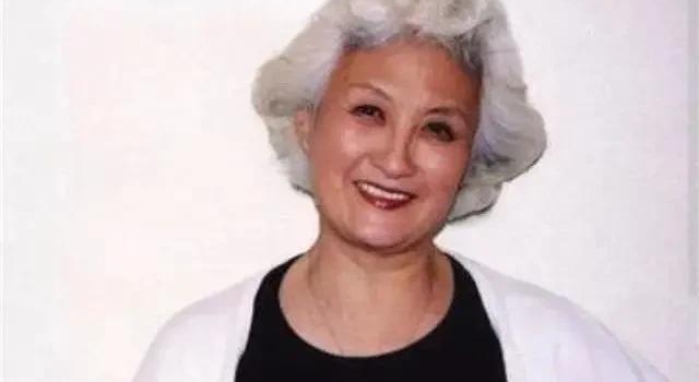 再见黄宗英丨叶绿了，花开了，属云的她停下了