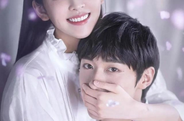 温州又出了位大明星，是个95后妹子！她主演的电影，票房破两亿