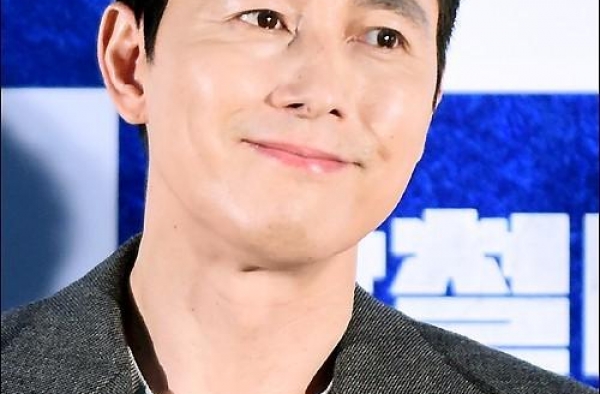 韩国艺人郑雨盛将接替裴晟佑出演《飞吧！开天龙》