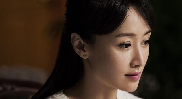 前央视美女主持赵子琪近照曝光，44岁似少女，做三反而很幸福？