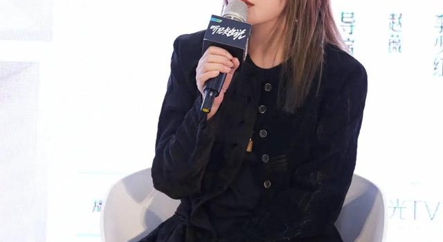 从演员转型导演，狂揽7亿票房之多，她才是国内最早的顶流
