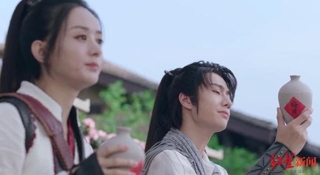 小邱鉴剧｜新播流量明星剧《有翡》跌落6分 骂王一博有用吗？
