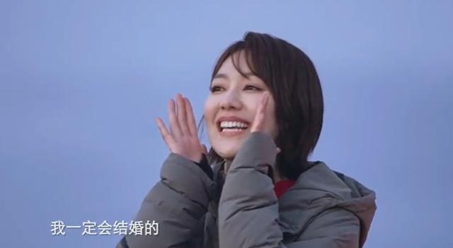 37岁央视主持王冠太恨嫁，巅峰期突然消失5年，复出搭档王为念