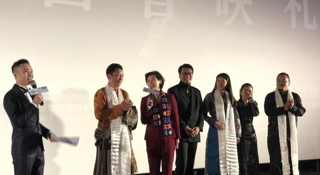 《随风飘散》成都首映 导演：下部电影将继续关注女性题材