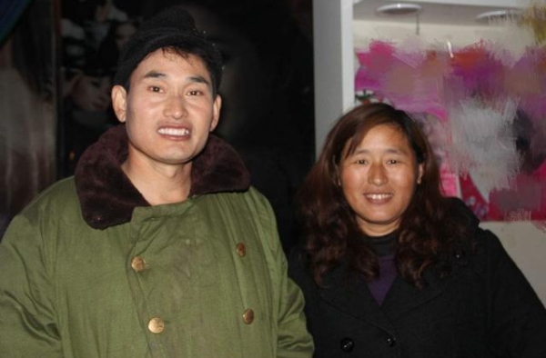 大衣哥儿媳回应婚后争议！直言诋毁者都不如自己，一夜狂掉3万粉