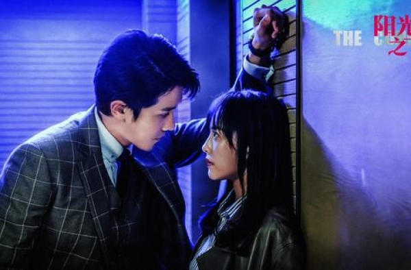 《阳光之下》，国产剧女性视角的创作维度正在打开