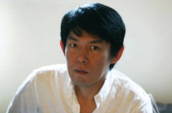 那个写出「猫、老虎、被雨淋湿的狗狗」的坂元裕二