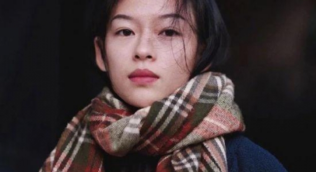 越南女模特撞脸章子怡，网友直呼“连章子怡都生不出那么像的！”
