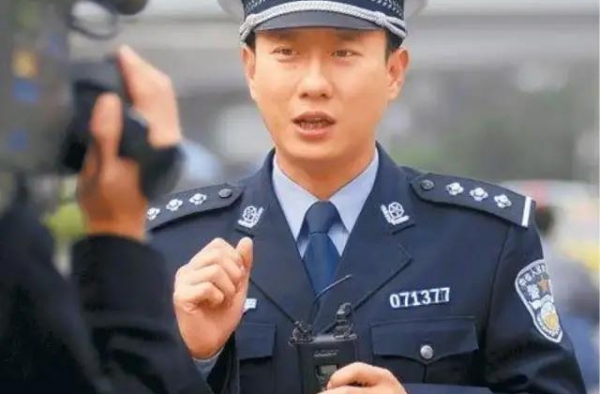 豆瓣9.5，连续13年登顶沙雕之王，这国产节目太上瘾了
