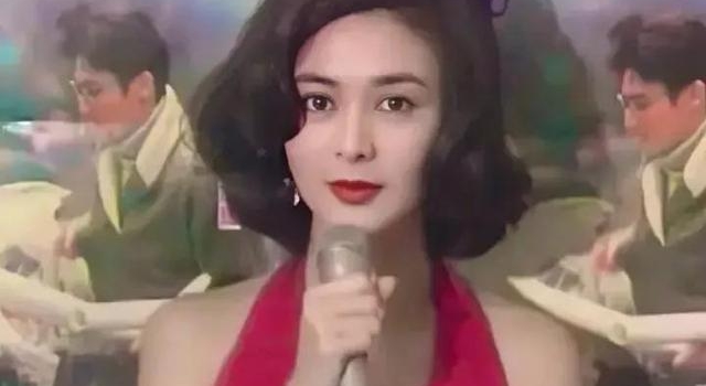 两位大美人的美貌一直被比较，还是关之琳更胜一筹